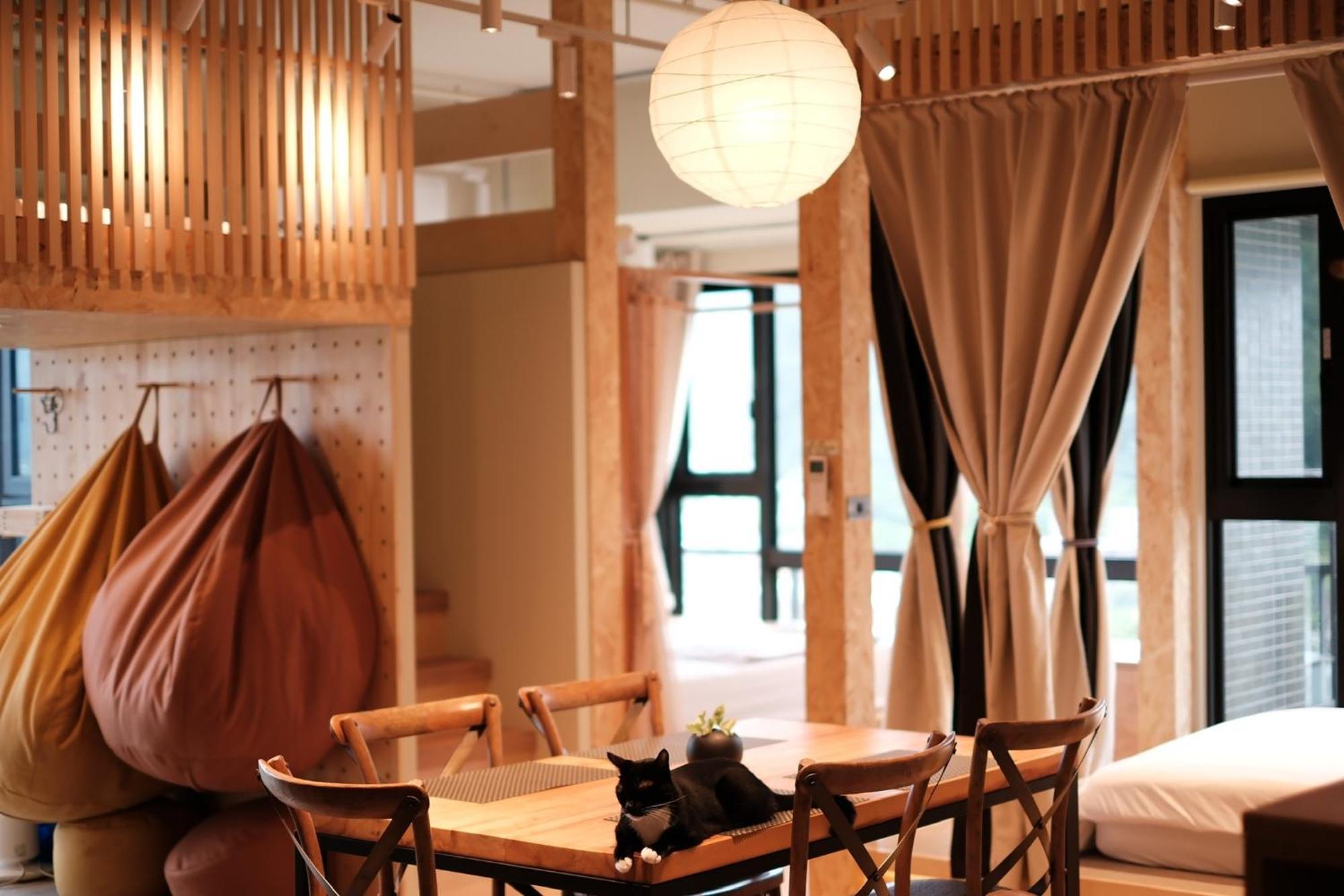 Toucheng Happyhouse頭城黑皮家 附早餐 Leilighet Eksteriør bilde